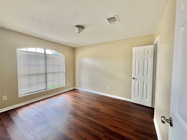 10618 Pine Landing Drive A, Houston, TX 77088