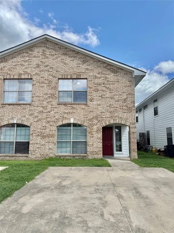 10618 Pine Landing Drive A, Houston, TX 77088