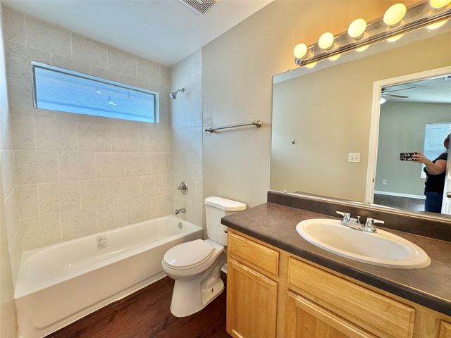 10618 Pine Landing Drive A, Houston, TX 77088