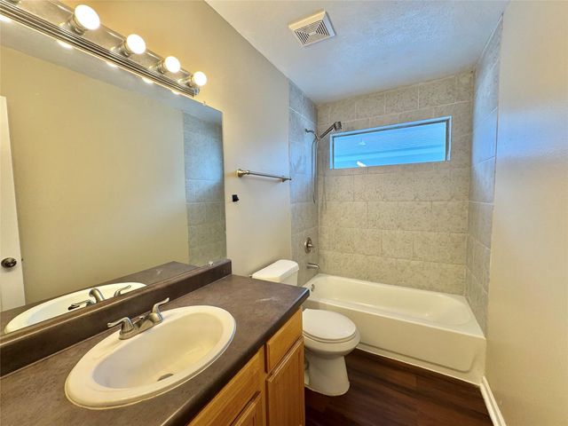 10618 Pine Landing Drive A, Houston, TX 77088