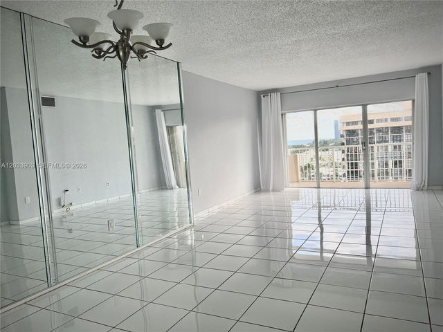 1985 S Ocean Drive 12N, Hallandale Beach, FL 33009