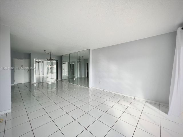 1985 S Ocean Drive 12N, Hallandale Beach, FL 33009