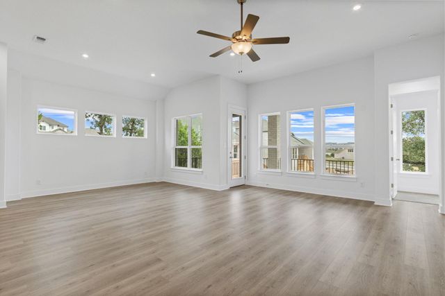 1405 Blue Moon DR, Georgetown, TX 78628