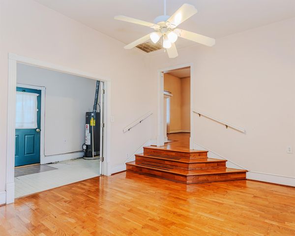 2416 Avenue I, Bay City, TX 77414