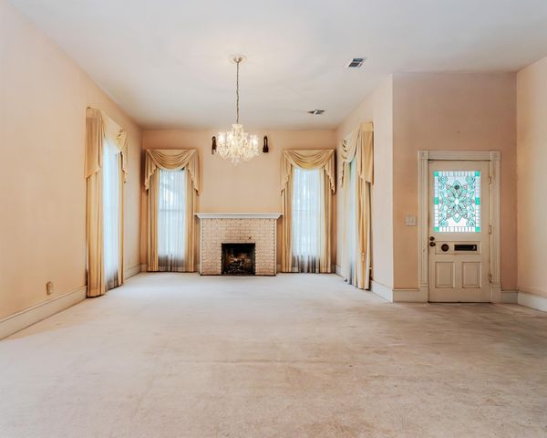 2416 Avenue I, Bay City, TX 77414