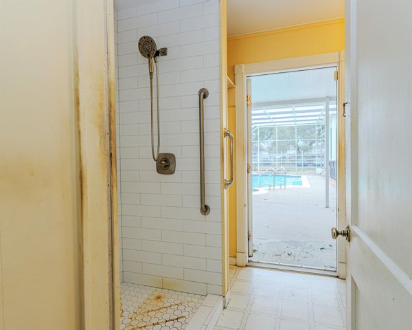 2416 Avenue I, Bay City, TX 77414