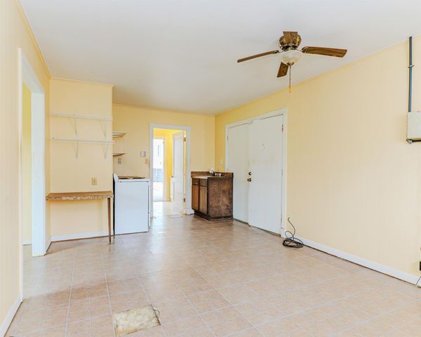 2416 Avenue I, Bay City, TX 77414