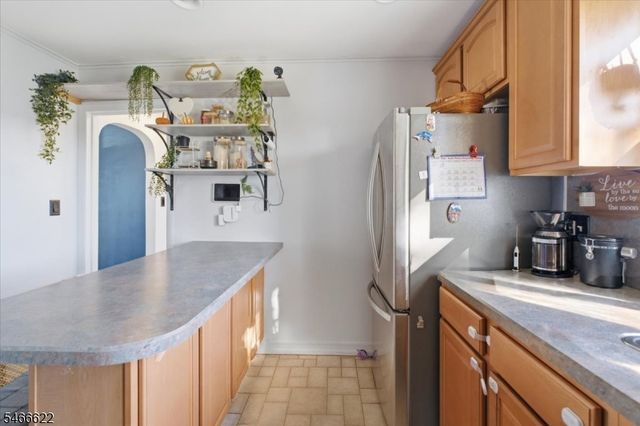 52 Daniel St, Woodbridge Twp., NJ 07064