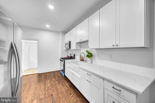 480 STUYVESANT AVE, Trenton, NJ 08618