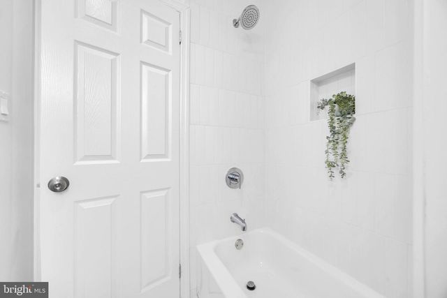 480 STUYVESANT AVE, Trenton, NJ 08618