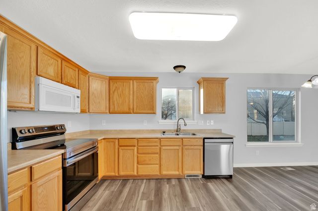 7881 N CEDAR CREST RD, Eagle Mountain, UT 84005