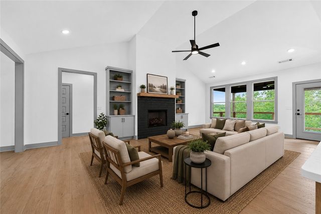 44 Leona Drive, Bella Vista, AR 72715