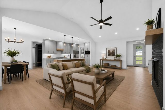 44 Leona Drive, Bella Vista, AR 72715