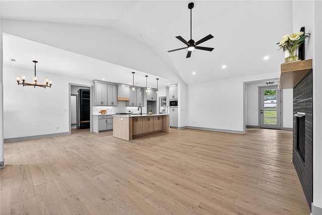 44 Leona Drive, Bella Vista, AR 72715