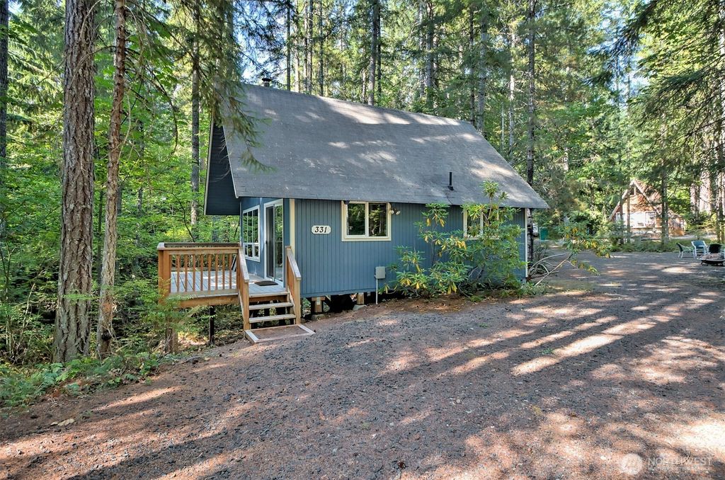 331 N Wynoochee Drive, Hoodsport, WA 98548