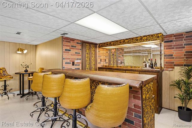 4656 Buckingham Drive, Warren, MI 48092