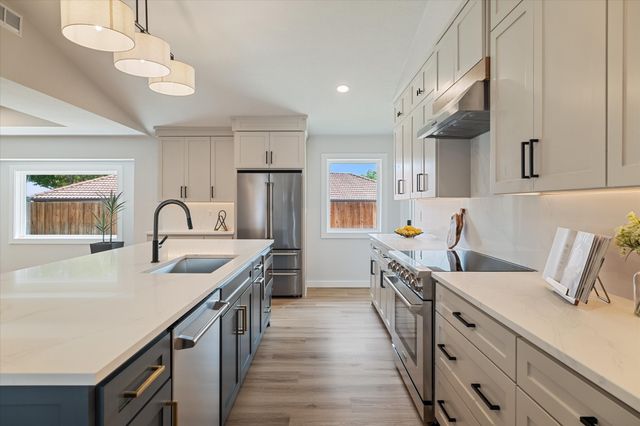 29 Crestwood Drive, Trophy Club, TX 76262