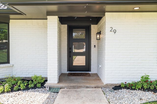 29 Crestwood Drive, Trophy Club, TX 76262