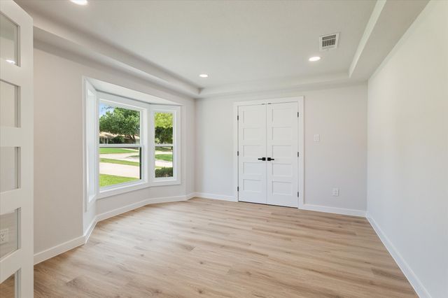 29 Crestwood Drive, Trophy Club, TX 76262