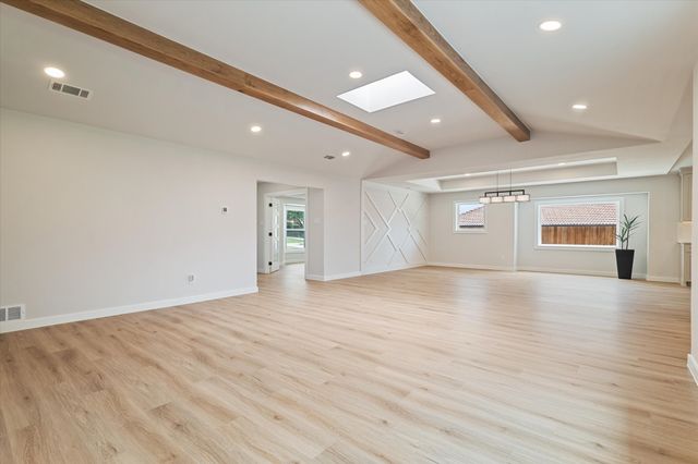 29 Crestwood Drive, Trophy Club, TX 76262