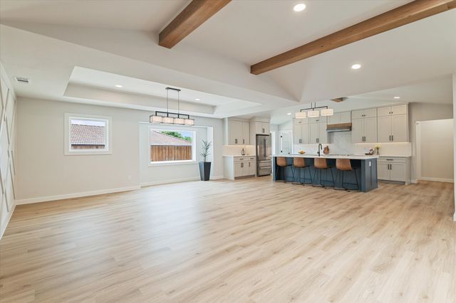 29 Crestwood Drive, Trophy Club, TX 76262