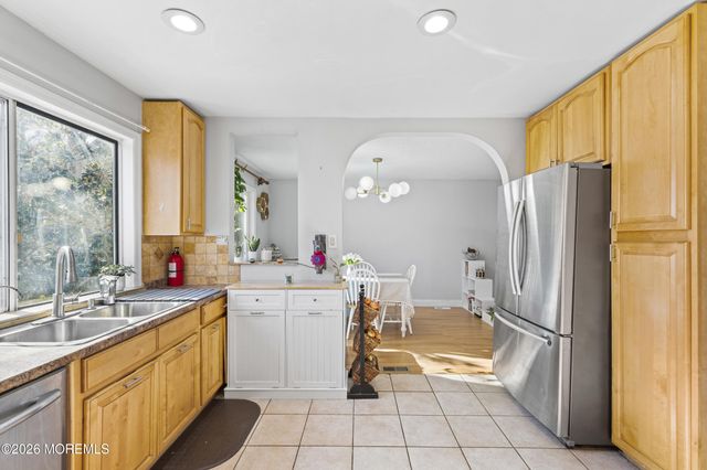 45 Lone Star Lane, Manalapan, NJ 07726