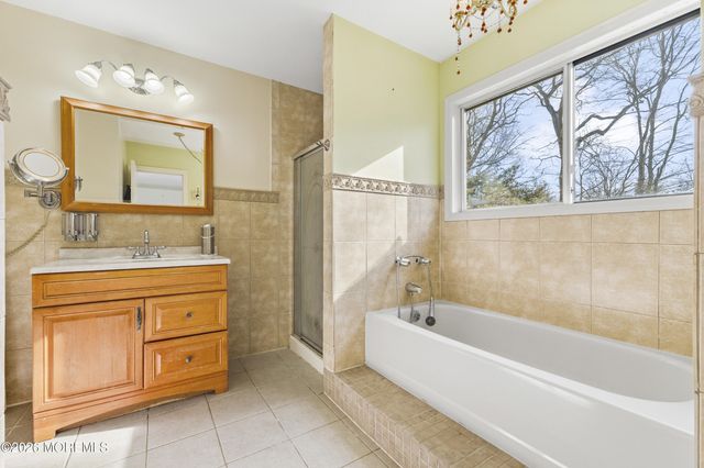 45 Lone Star Lane, Manalapan, NJ 07726