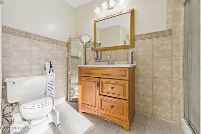 45 Lone Star Lane, Manalapan, NJ 07726