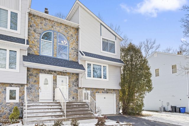 45 Lone Star Lane, Manalapan, NJ 07726