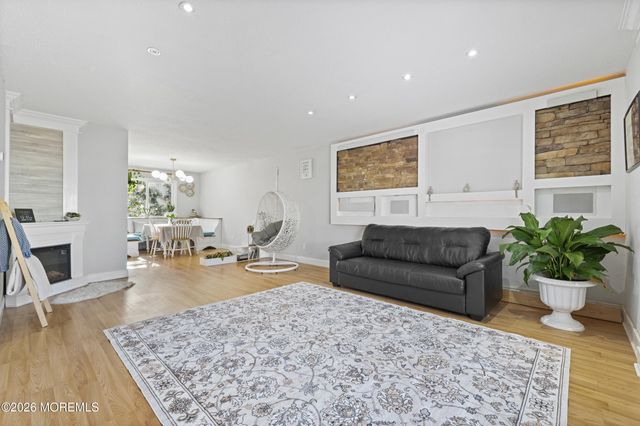 45 Lone Star Lane, Manalapan, NJ 07726