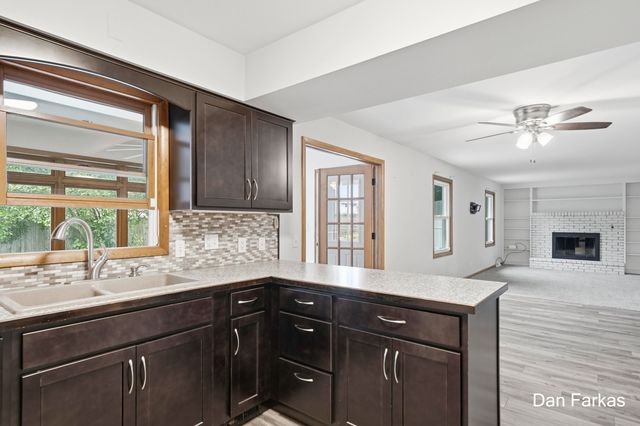 4380 Knickerbocker Court SW, Wyoming, MI 49519
