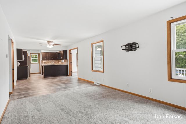 4380 Knickerbocker Court SW, Wyoming, MI 49519