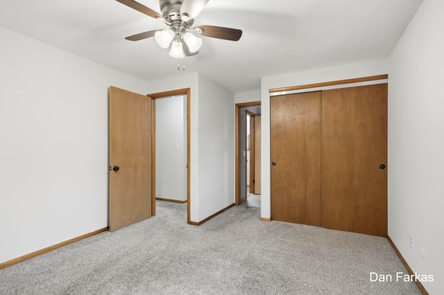 4380 Knickerbocker Court SW, Wyoming, MI 49519