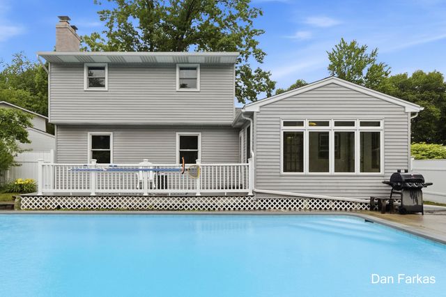 4380 Knickerbocker Court SW, Wyoming, MI 49519
