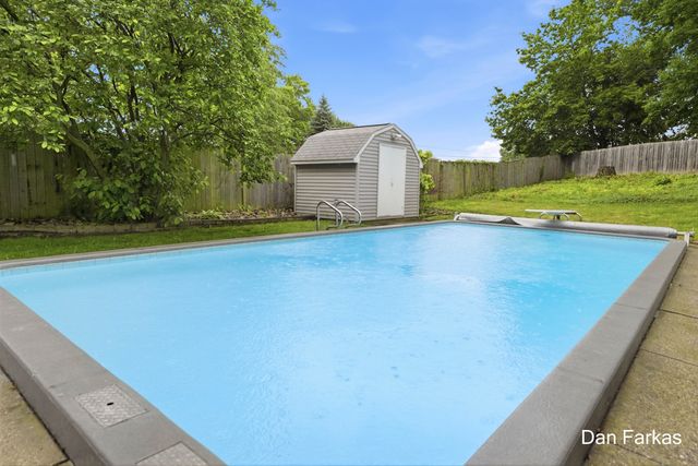 4380 Knickerbocker Court SW, Wyoming, MI 49519