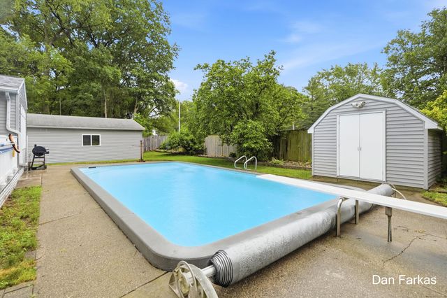 4380 Knickerbocker Court SW, Wyoming, MI 49519