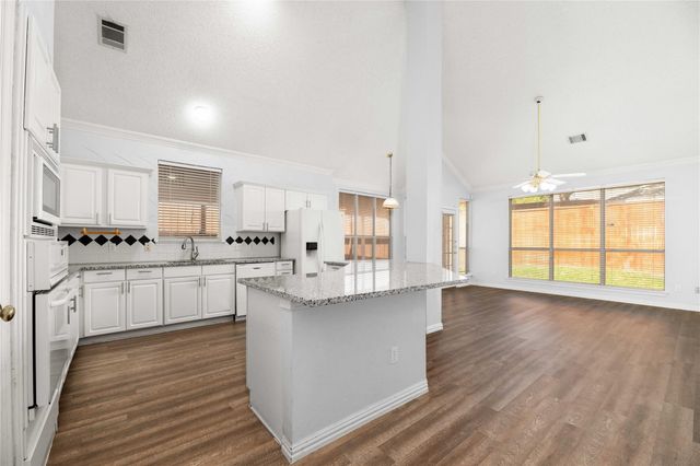 2324 Dyers Oak Drive, Plano, TX 75074