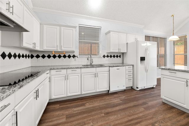 2324 Dyers Oak Drive, Plano, TX 75074