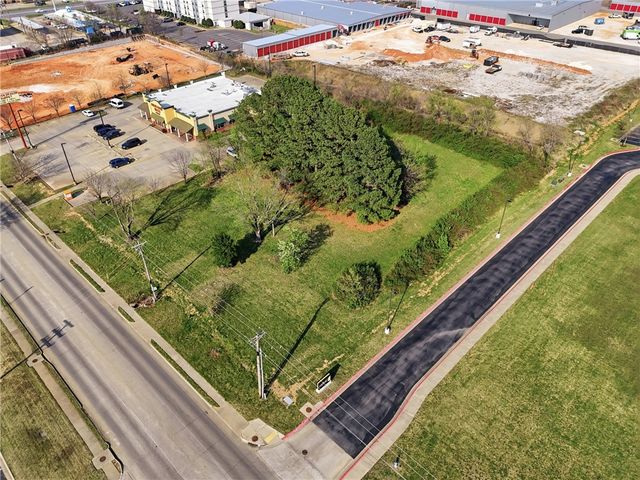 1463 & 1431 S 48th Street, Springdale, AR 72762