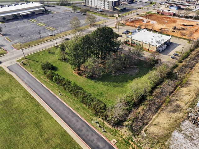 1463 & 1431 S 48th Street, Springdale, AR 72762