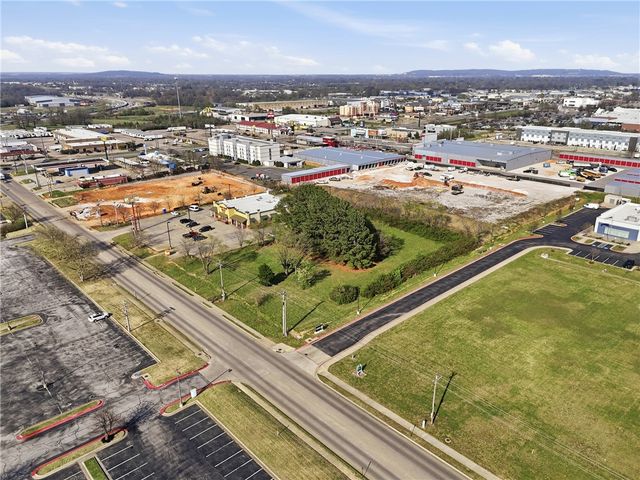 1463 & 1431 S 48th Street, Springdale, AR 72762