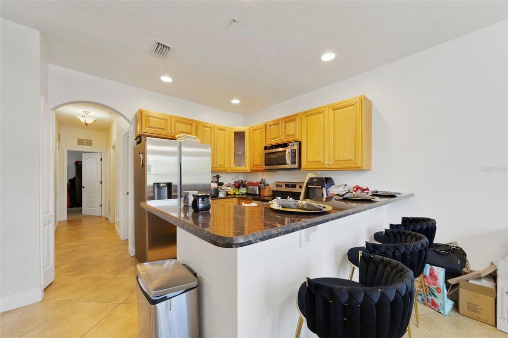 Image 11 of property listing at 3721 S LAKE ORLANDO PARKWAY 8, Orlando, FL 32808