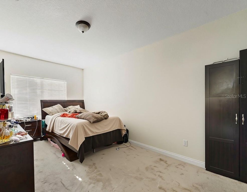 Image 13 of property listing at 3721 S LAKE ORLANDO PARKWAY 8, Orlando, FL 32808