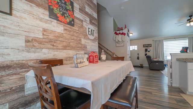 695 Cross Meadows Drive, Valparaiso, IN 46385