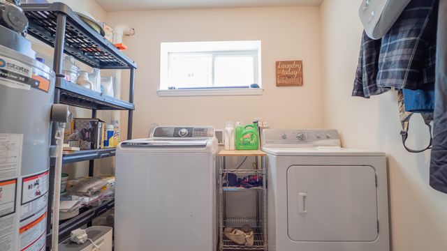 695 Cross Meadows Drive, Valparaiso, IN 46385