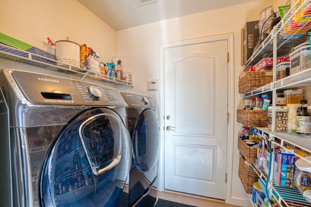 7100 Mesa Del Oro, Santa Fe, NM 87507