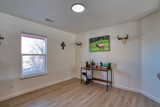 7100 Mesa Del Oro, Santa Fe, NM 87507