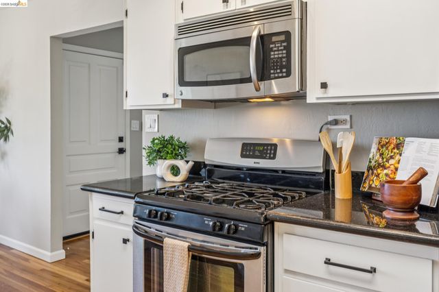 2328 Carquinez Ave, El Cerrito, CA 94530