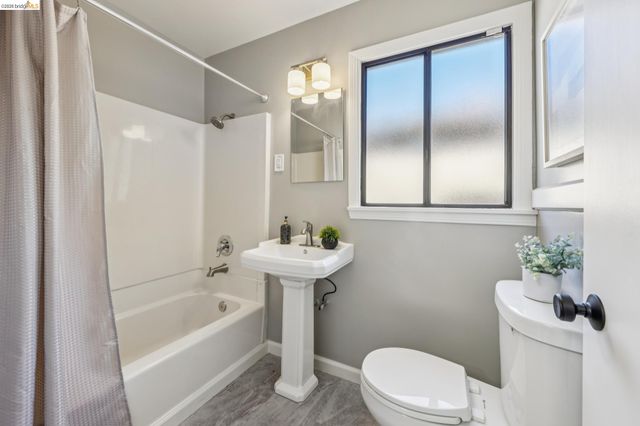 2328 Carquinez Ave, El Cerrito, CA 94530