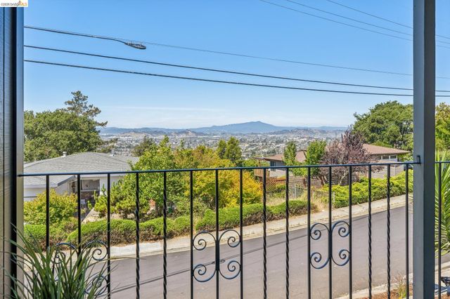 2328 Carquinez Ave, El Cerrito, CA 94530